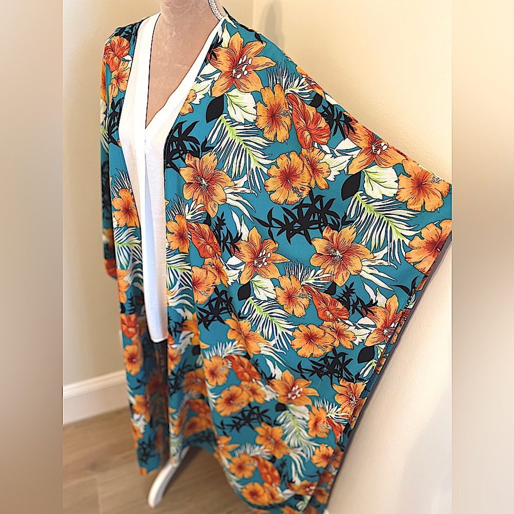 Beautiful Tropical Kimono-